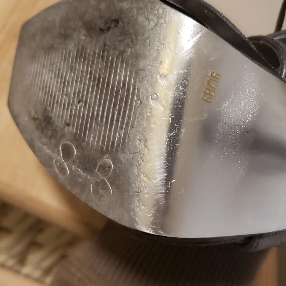 Jessica Simpson Y2K Scille Pewter Leather Lace Up Sandals - Picture 8 of 8